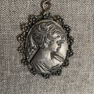 Vintage Pewter Cameo Pendant Necklace